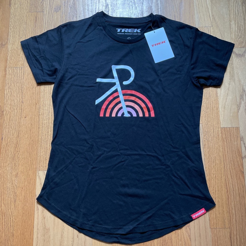 Ladies Trek Road Bike Graphic T-Shirt NWT Size Large